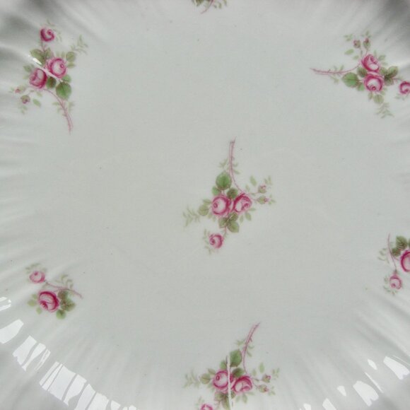 Shelley Bridal Rose Dinner Plate 10 7/8" Oleander Shape China Floral Rose Buds - Picture 3 of 7